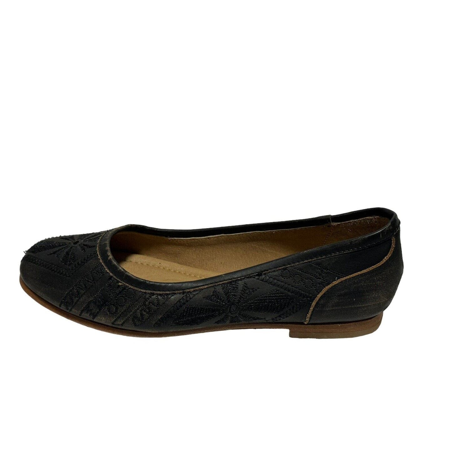 Musse & Cloud Kendal Black Distressed and Embroidered Flats Womens Size 8
