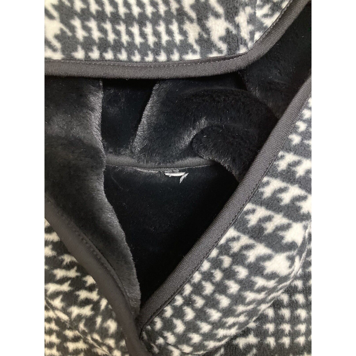 Ike Behar Hooded Houndstooth Coat Black White Fur lining Size Small Fleece